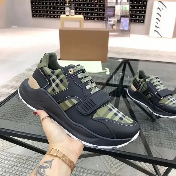 Designer Wholesale Flat Sneakers New Luxury Design Sneakers Latest Breathable Walking For Men And Women