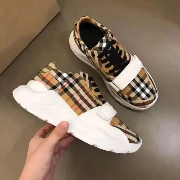 Designer Wholesale Flat Sneakers New Luxury Design Sneakers Latest Breathable Walking For Men And Women