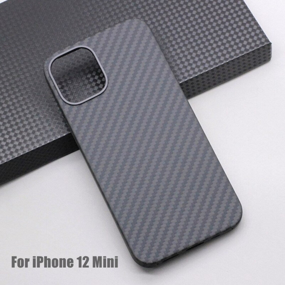 Essentials Real Aramid Carbon Fiber Case for iPhone 12